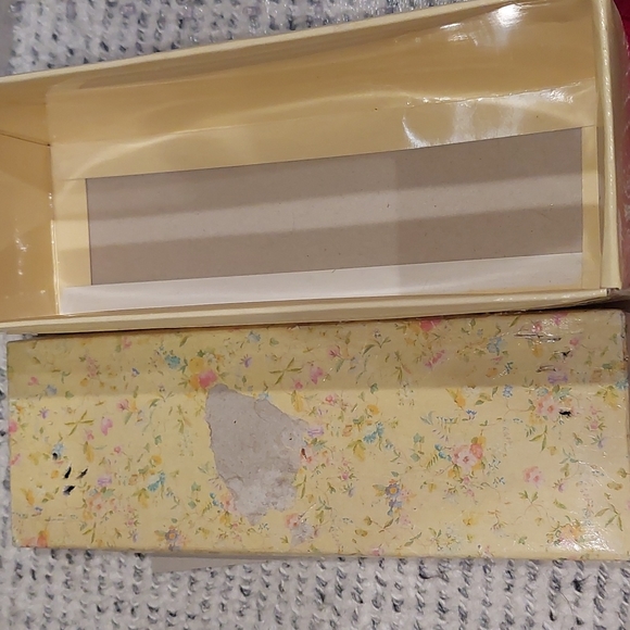 Vintage: Tasseltiques "Putting On The Ritz" by Popular Imports hanging doll. - Picture 9 of 16